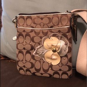 Coach Poppy Signature Crossbody